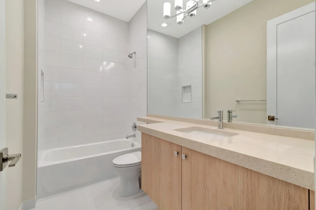Photo of 9452 Riverside Park Drive