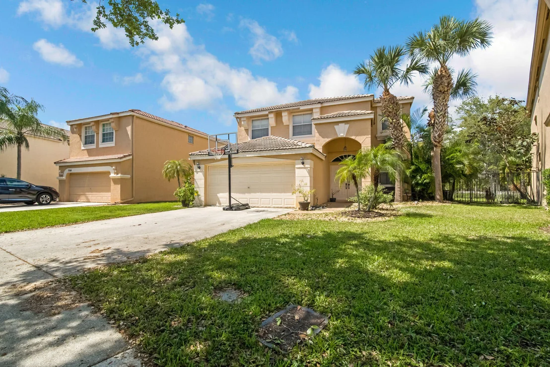 Photo of 7518 Oak Grove Circle
