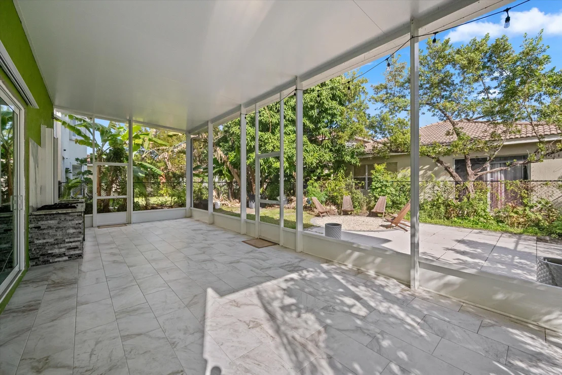 Photo of 1222 Rose Gate Boulevard