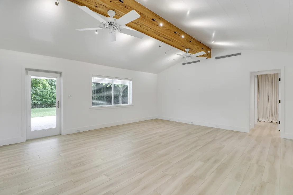 Photo of 2665 Oak Drive