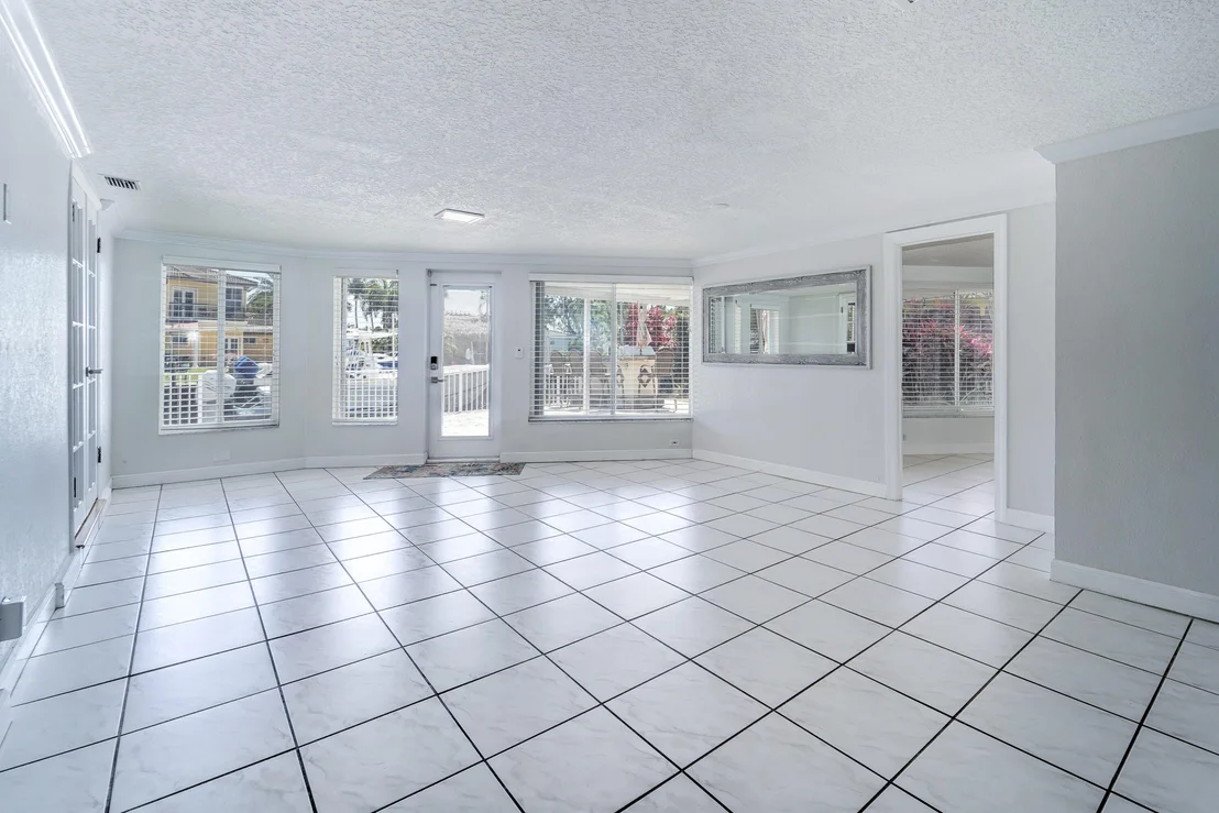 Photo of 270 SE 3rd Avenue