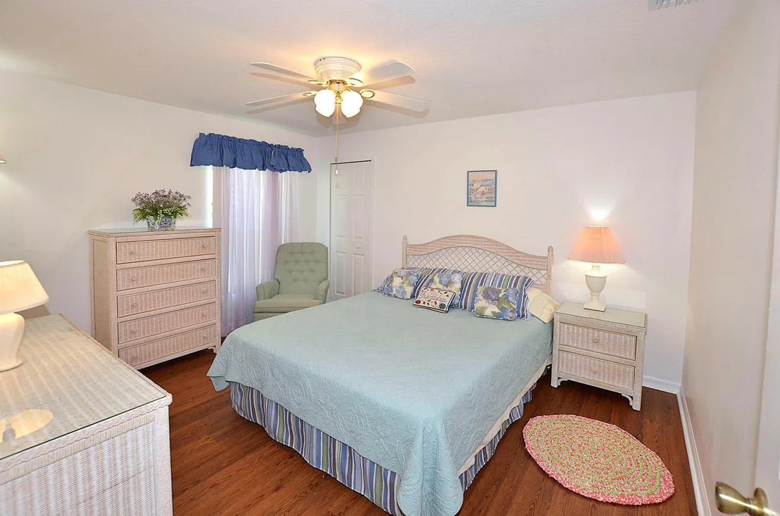Photo of 1410 9th Place