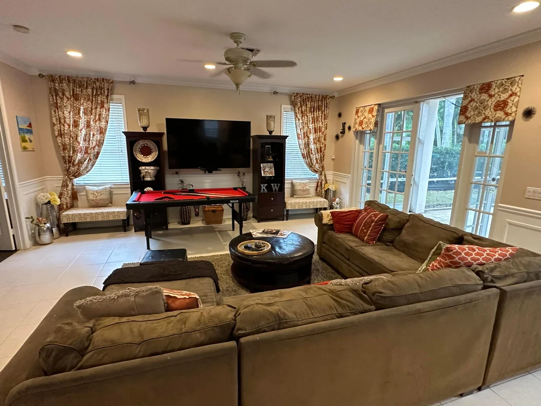Photo of 6449 Stonehurst Circle
