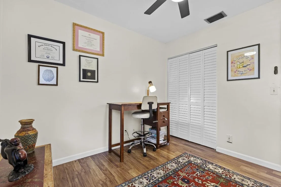Photo of 836 NW 9th Way