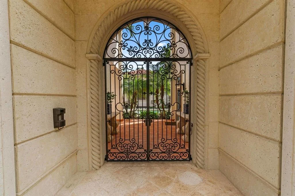 Photo of 406 Mariner Drive