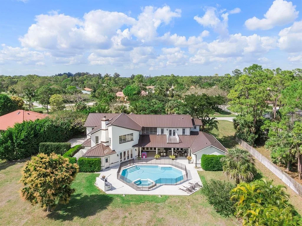 Photo of 13638 Greentree Trail