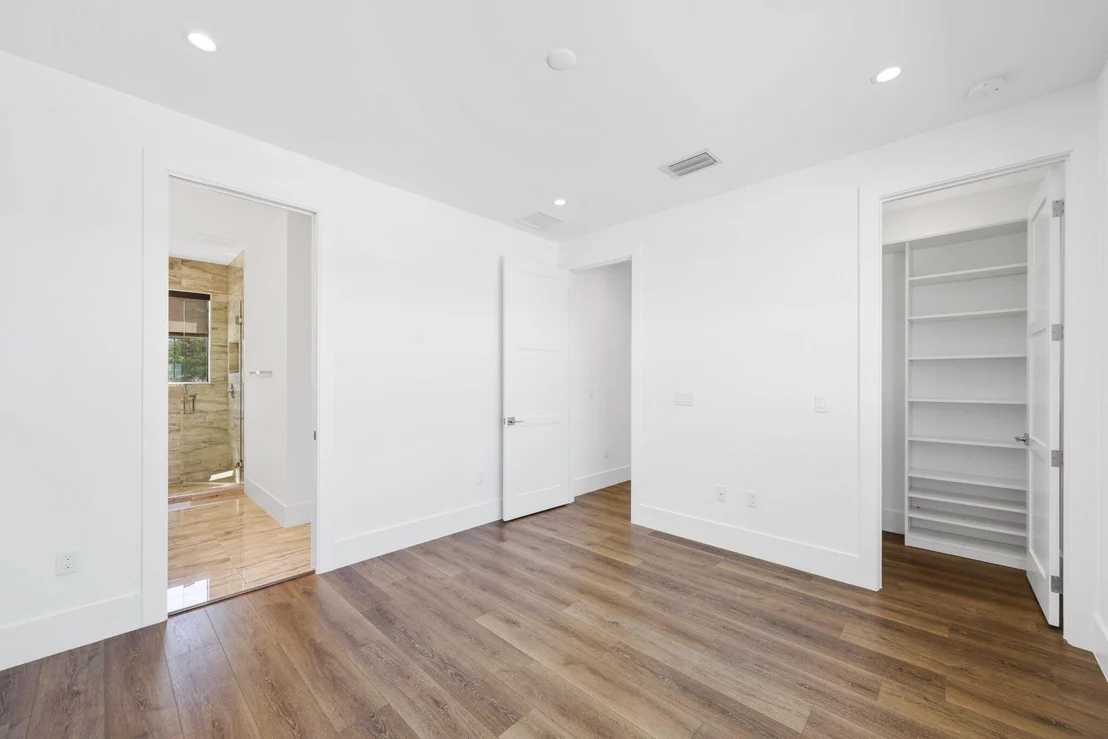 Photo of 655 Kingsbridge Street