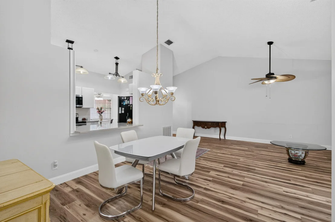 Photo of 5887 PARKWALK Circle W