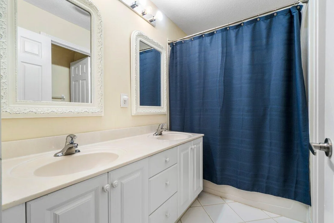 Photo of 9023 Alexandra Circle