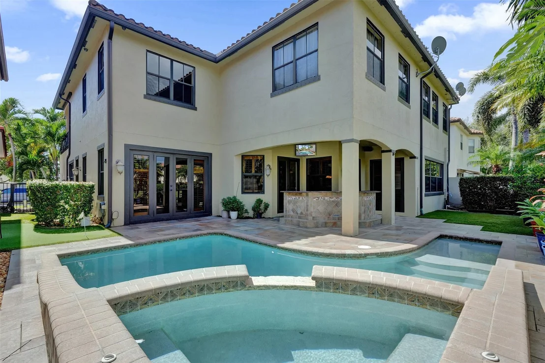 Photo of 4115 Artesa Drive