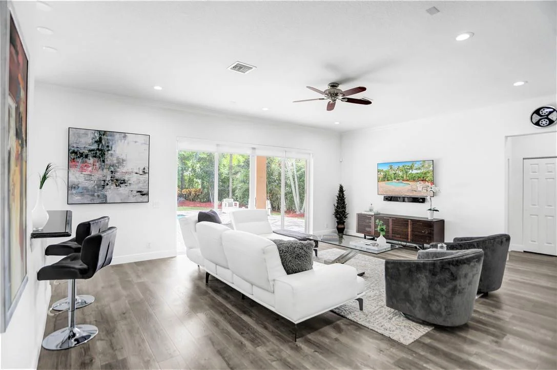 Photo of 1896 Harbor Pointe Circle