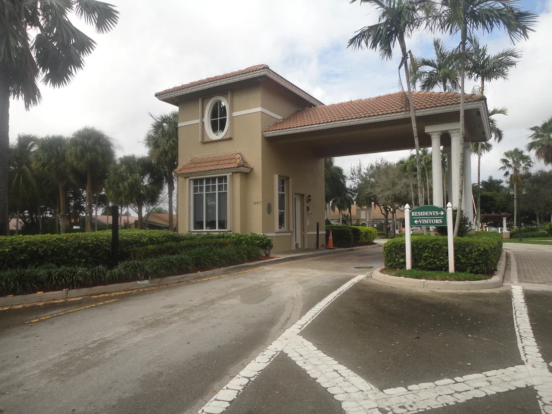 Photo of 12040 Roma Road
