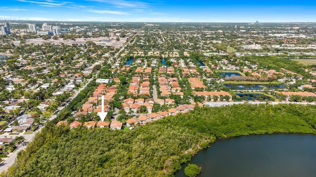 Photo of 975 Weeping Willow Way