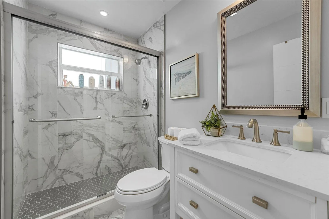 Photo of 210 6th Street