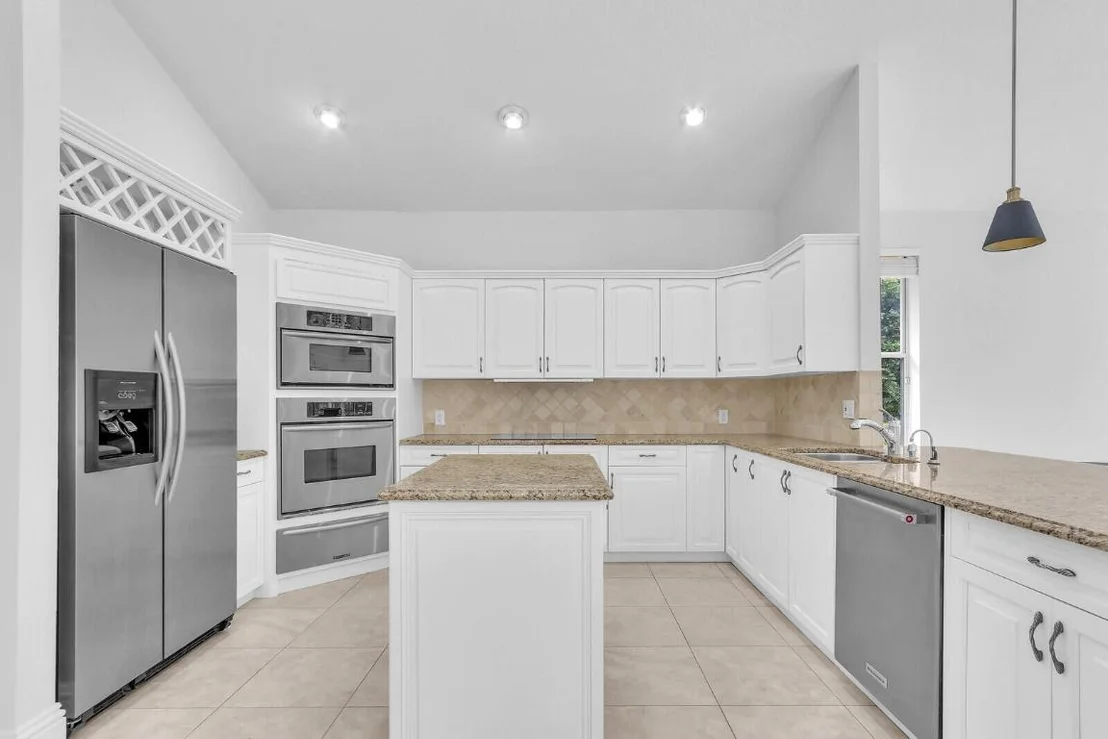Photo of 18517 SE Heritage Drive