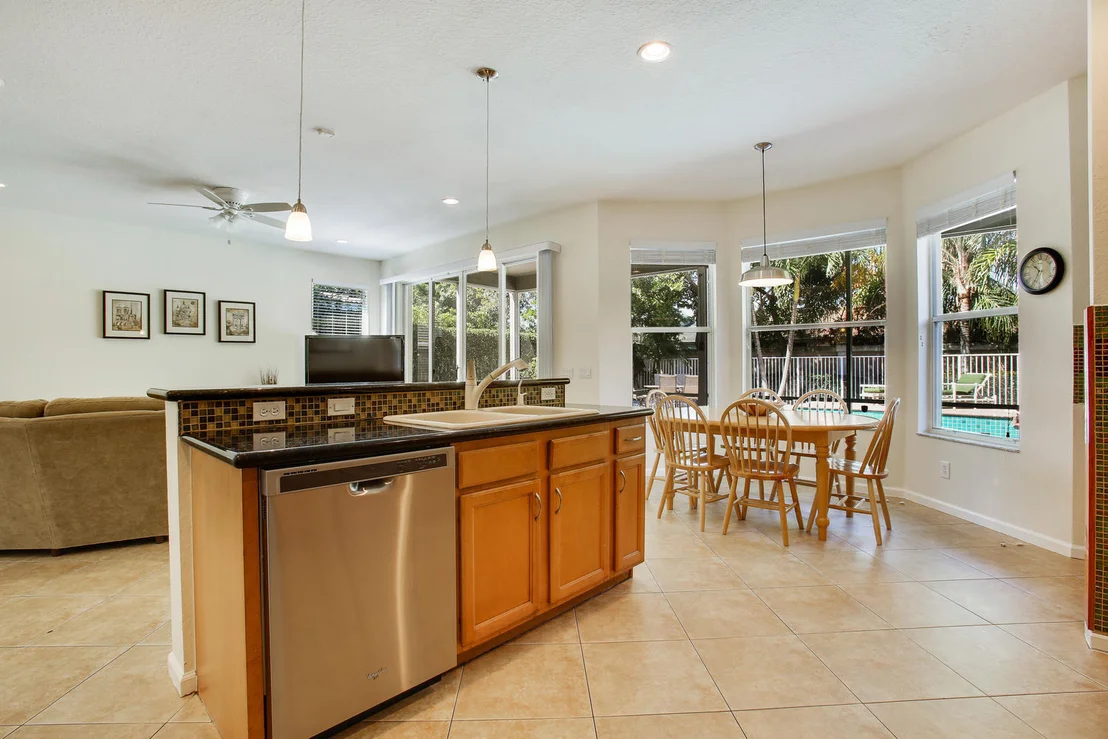Photo of 5511 Mainship Drive