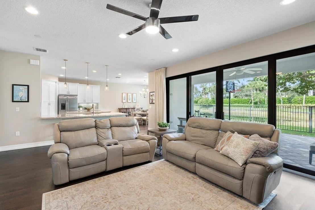 Photo of 8061 Rainforest Jasper Lane