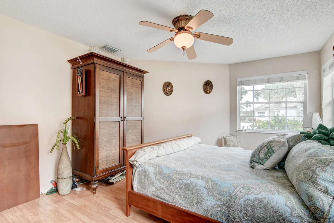 Photo of 6081 Bluegrass Drive