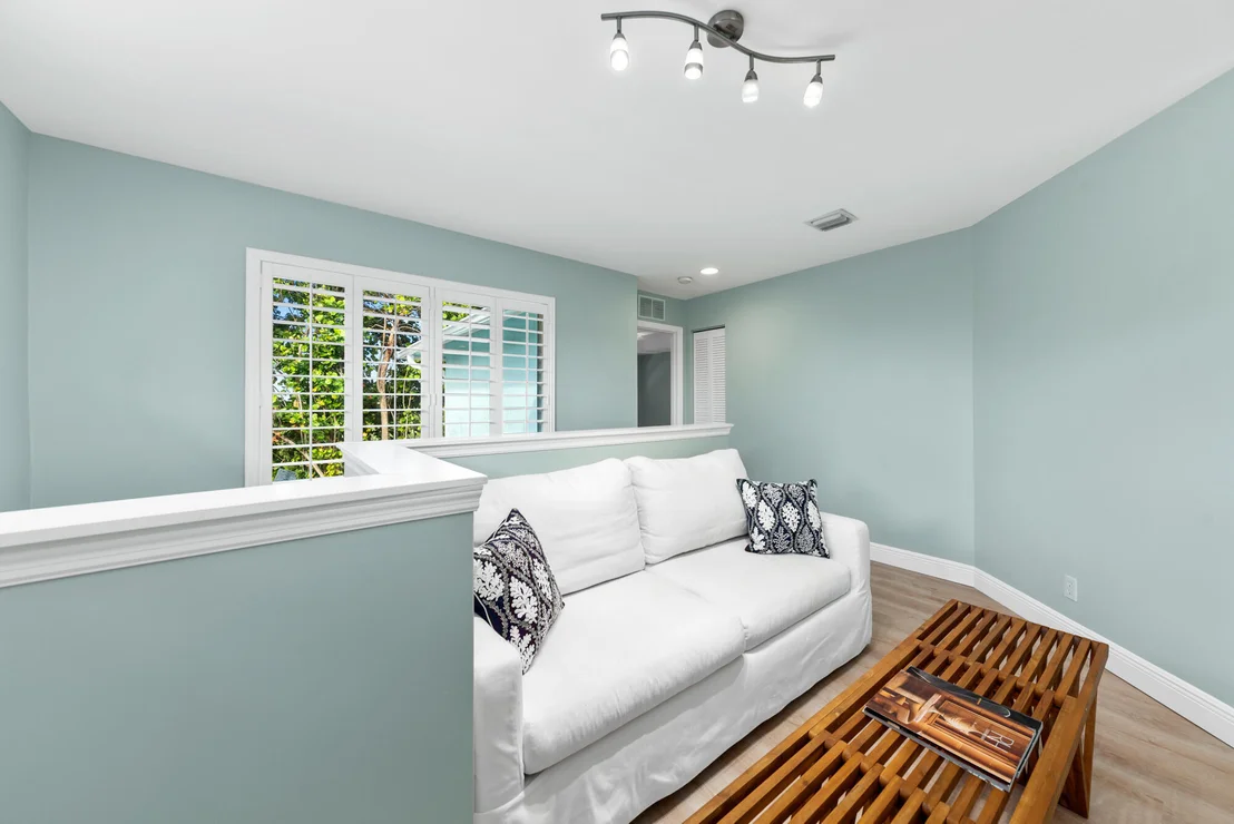 Photo of 490 Mars Way