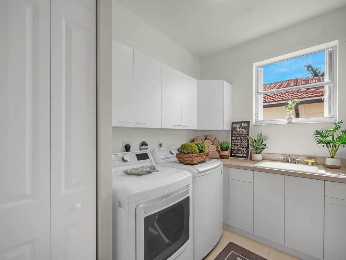 Photo of 2754 Danforth Terrace