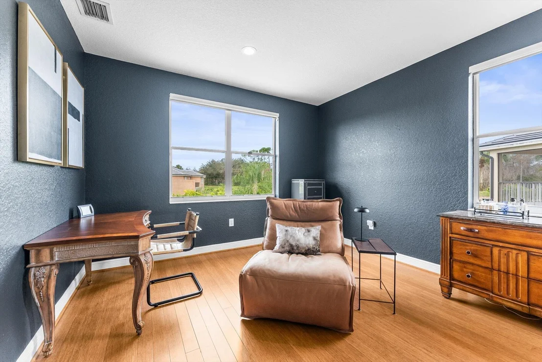 Photo of 19335 Skyridge Circle
