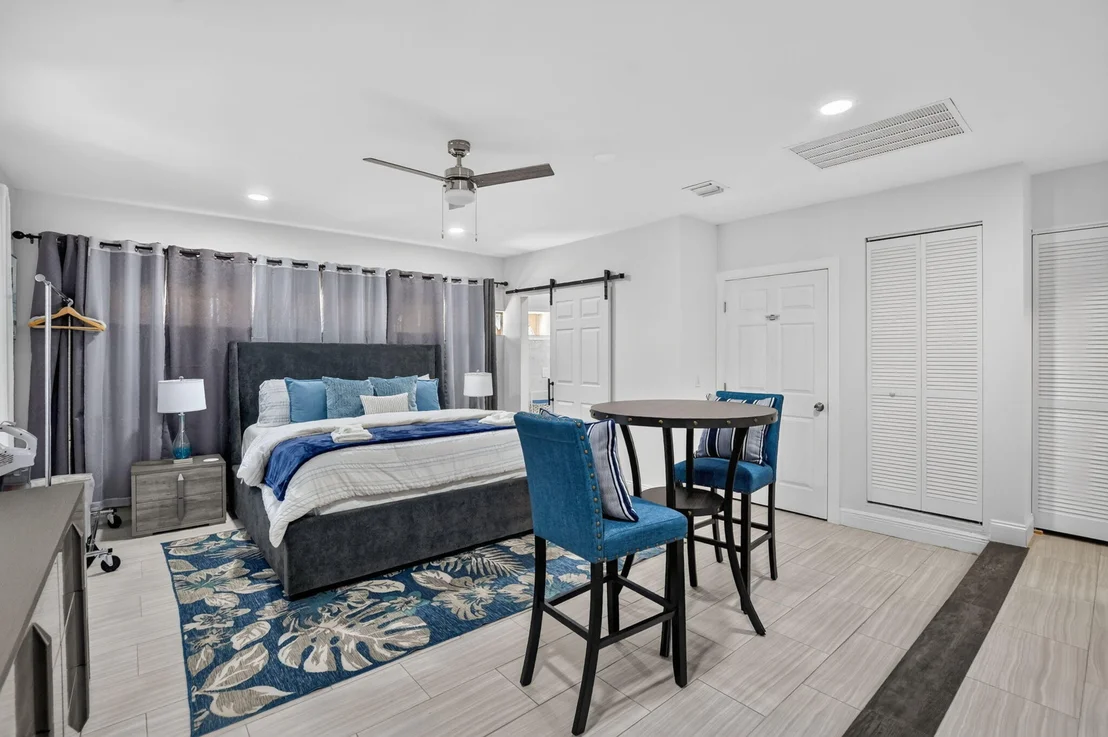 Photo of 703 AVOCET Road