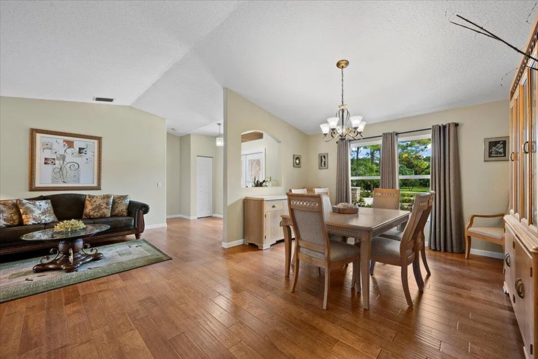 Photo of 17549 Bridle Lane