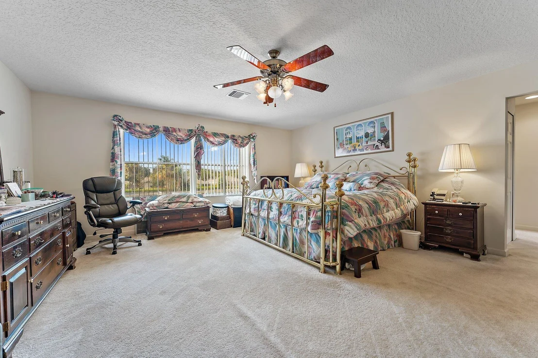 Photo of 259 Cardinal Lane