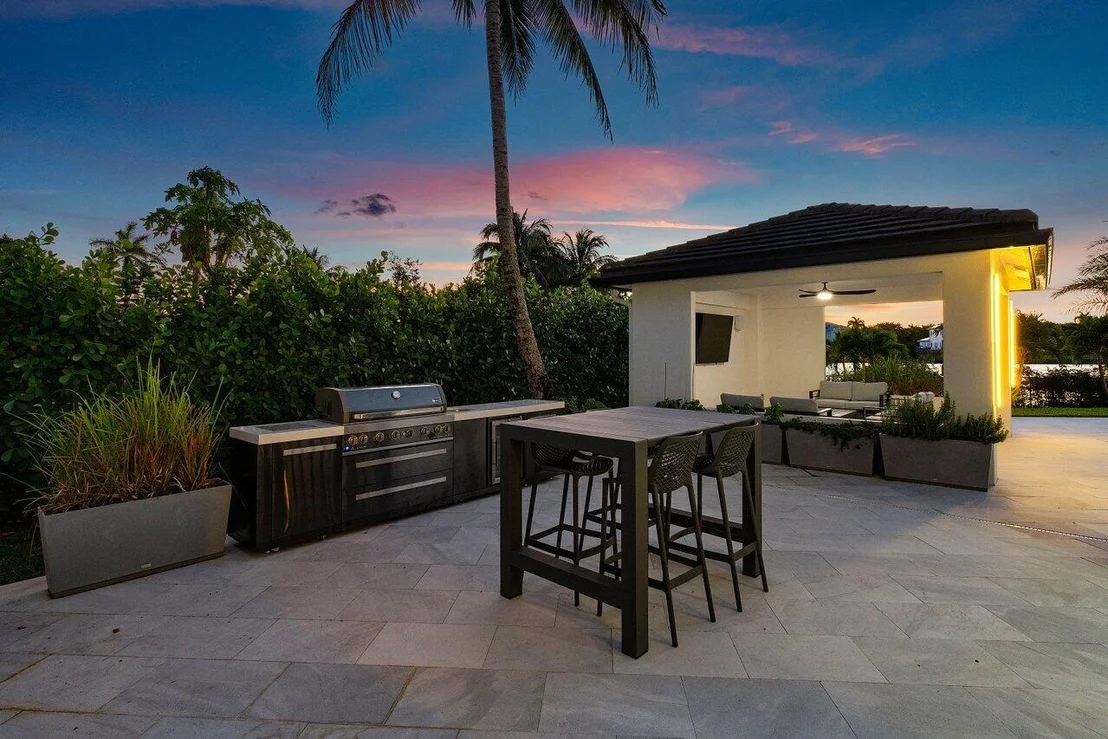 Photo of 8387 Sawpine Road