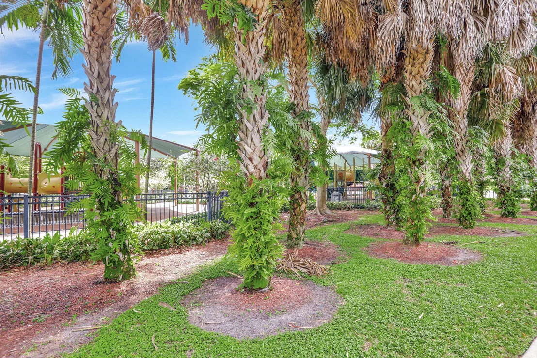 Photo of Unit 204A at 800 Cypress Boulevard