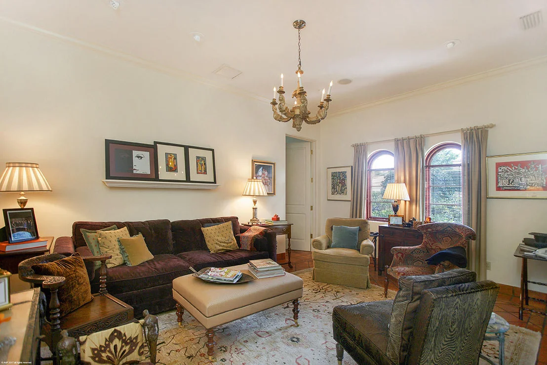 Photo of 1 Golfview Road