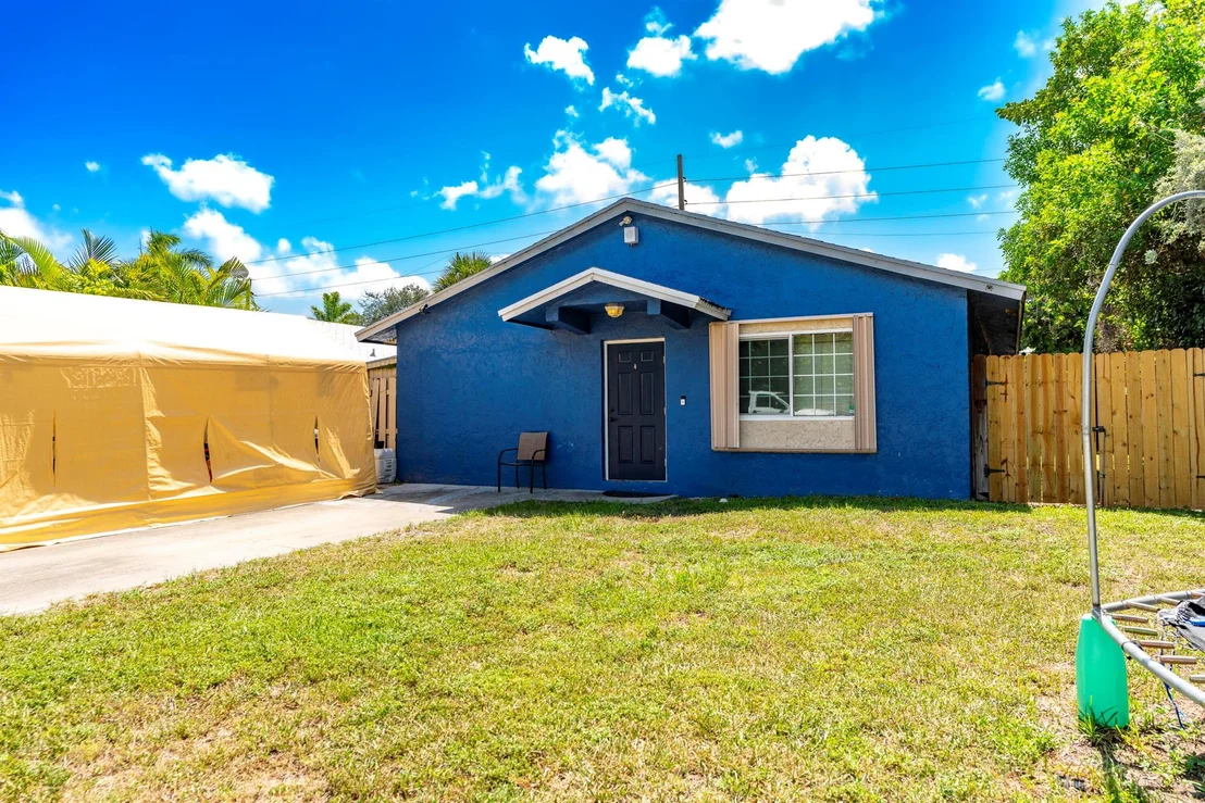 Photo of 7723 4th Terrace