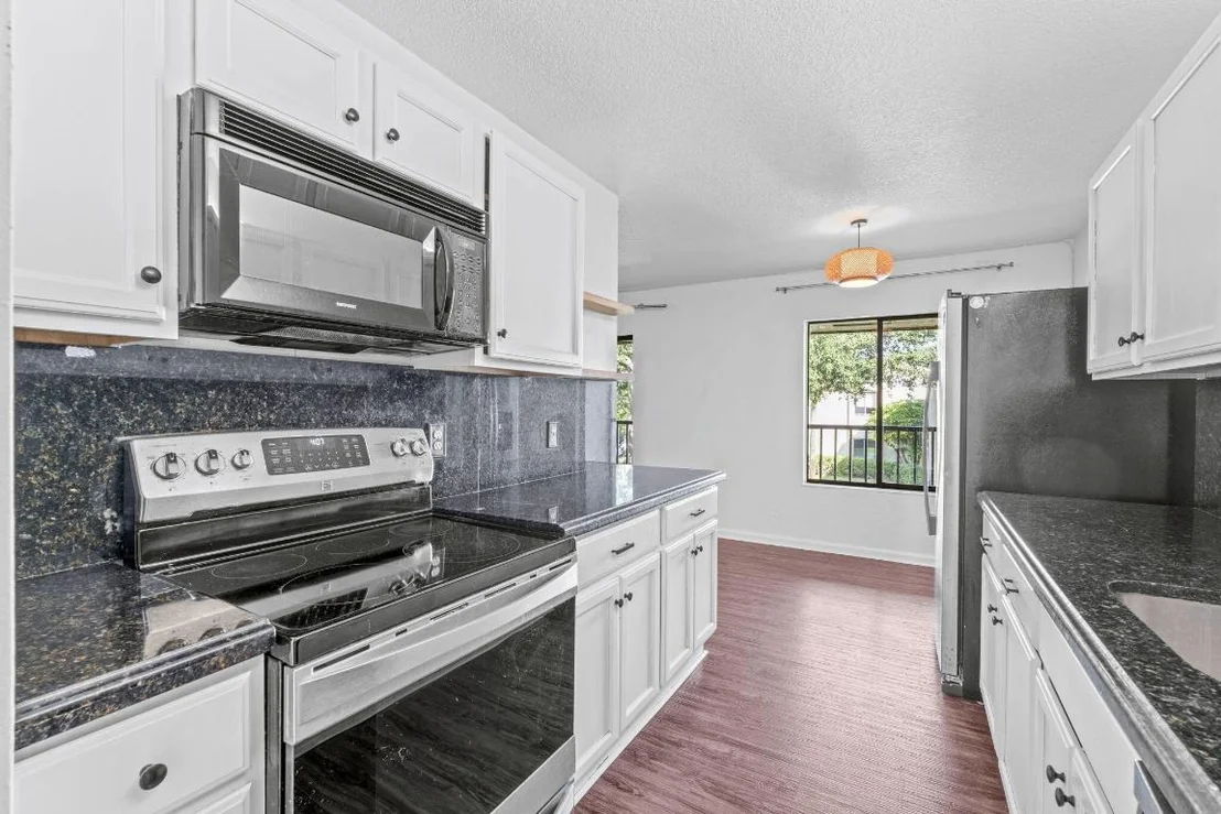 Photo of Unit C7 at 150 Pineview Road