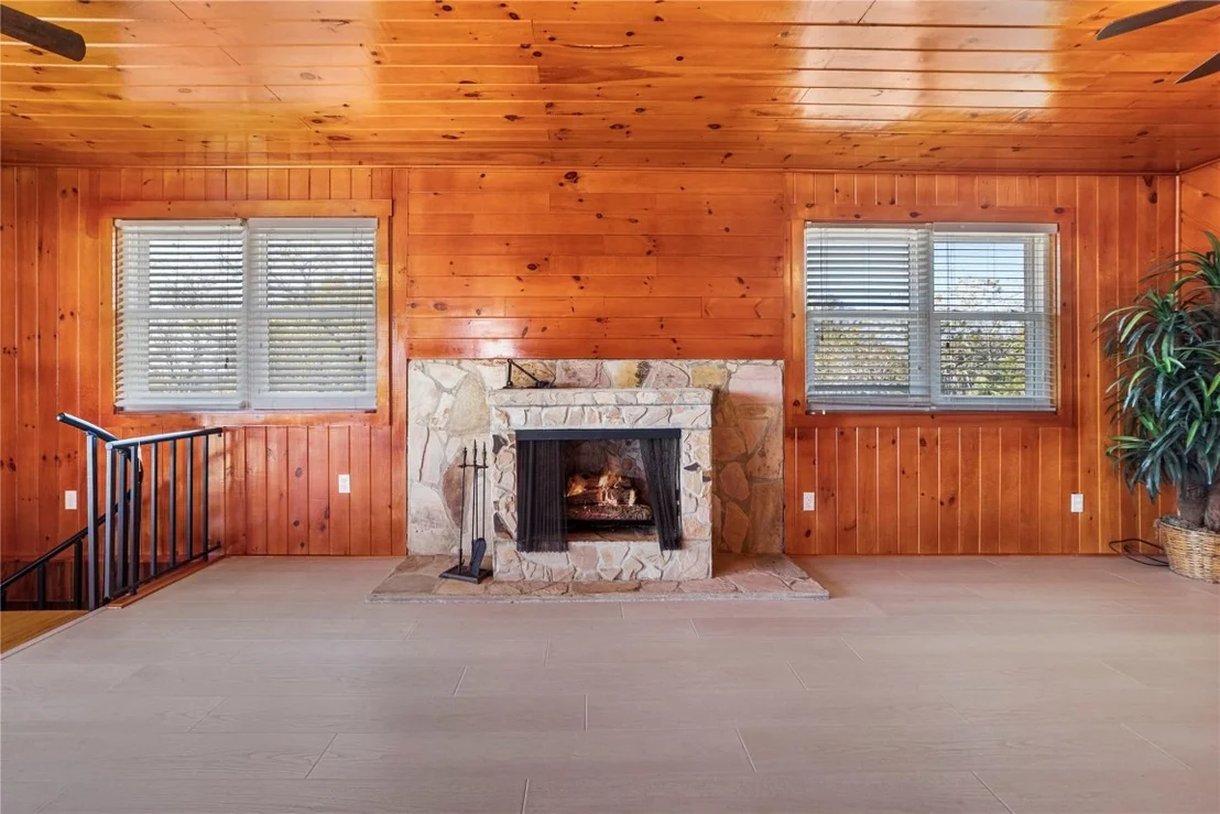 Photo of 1075 Duck Lane