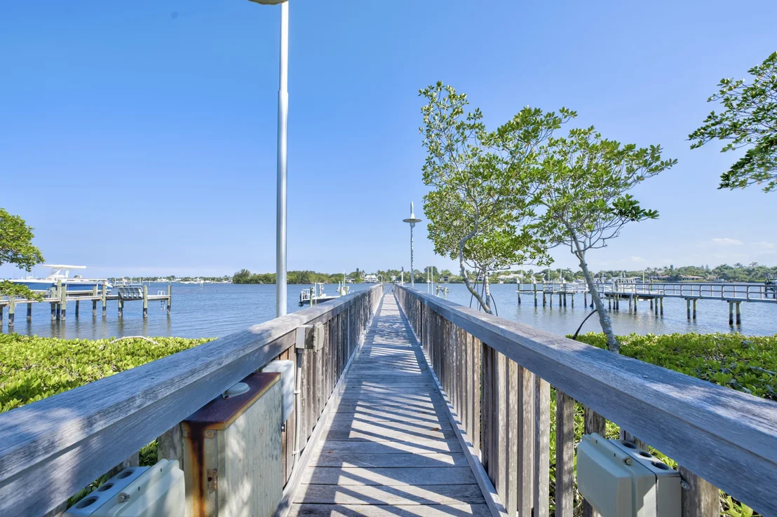 Photo of 5270 Pennock Point Road