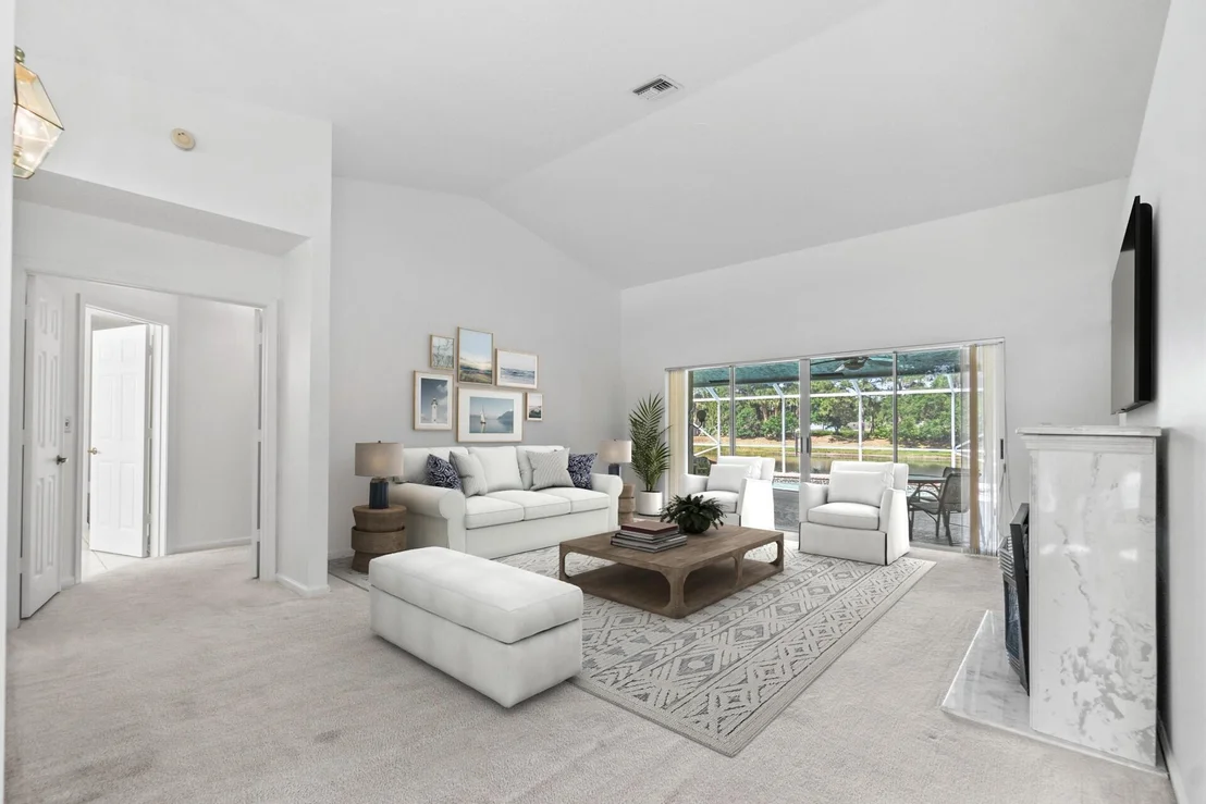 Photo of 18330 Lake Bend