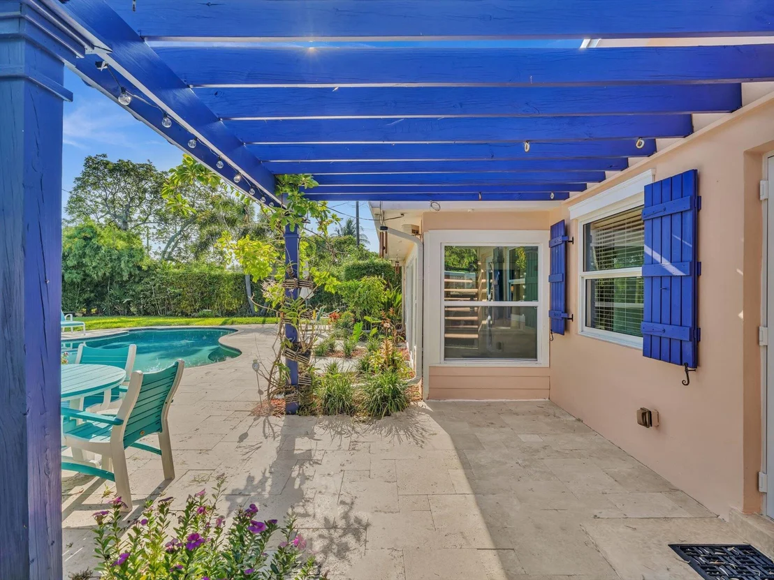 Photo of 3011 Lowson Boulevard