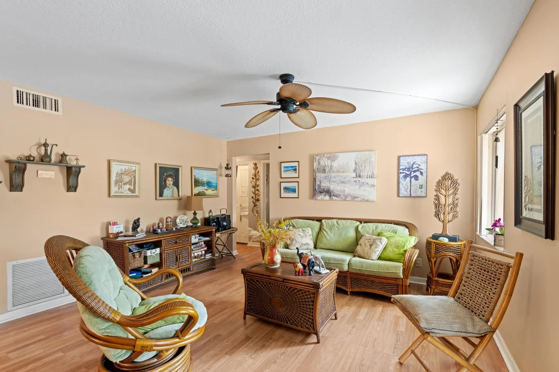 Photo of Unit D2 at 105 Lake Pine Cir