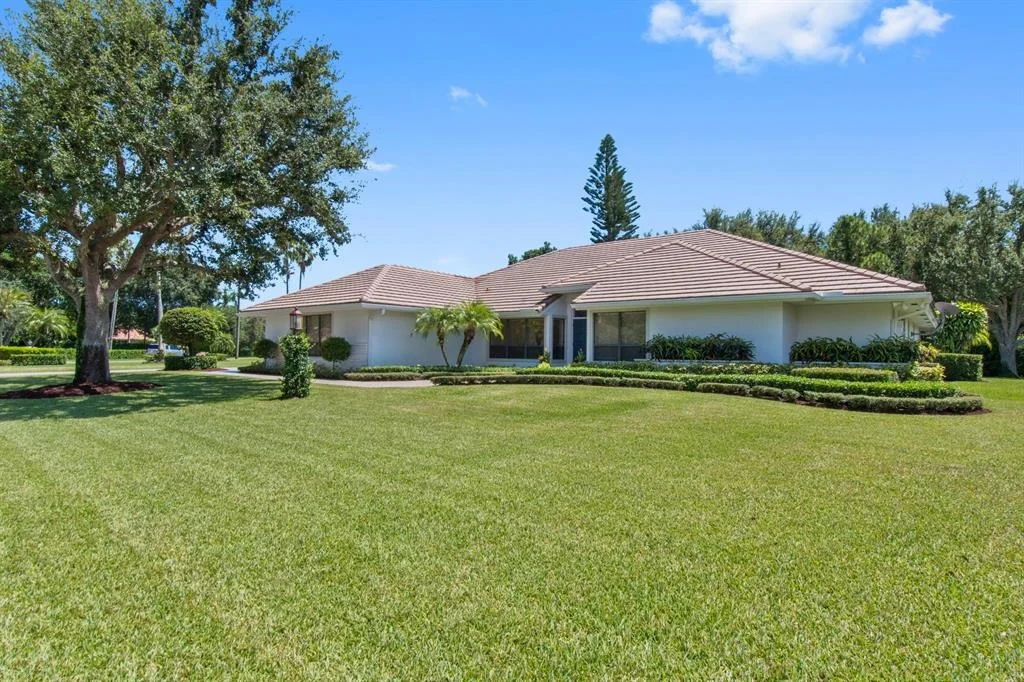 Photo of 4376 Pine Tree Drive