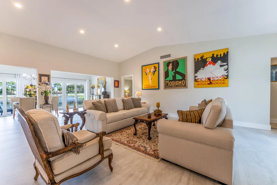 Photo of 10370 Greentrail Drive N