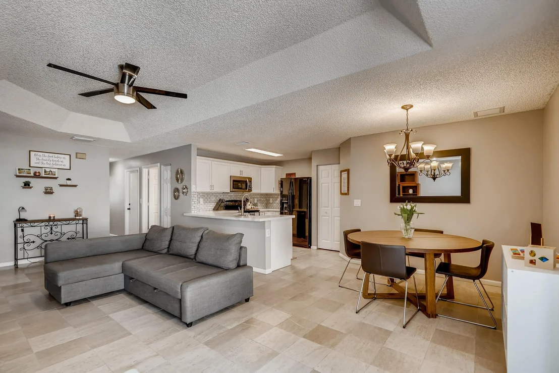 Photo of 3387 Commodore Court