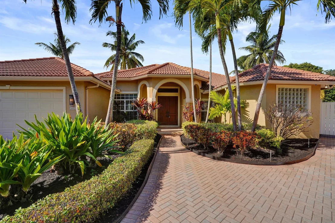 Photo of 603 N Cypress Drive