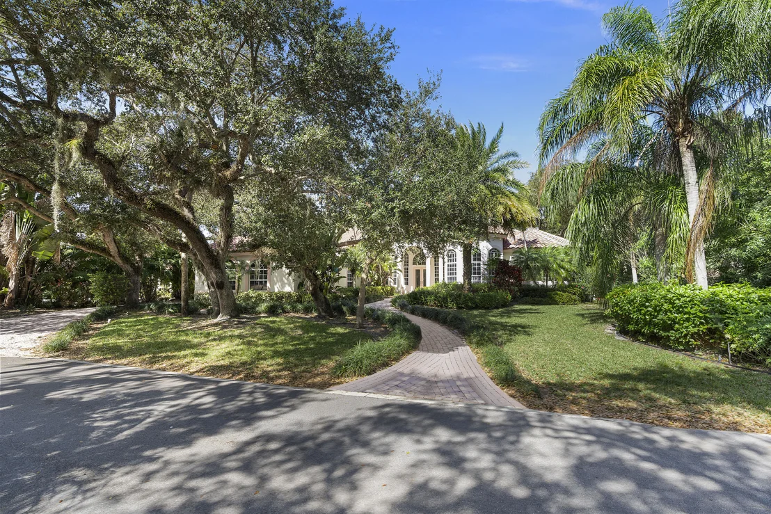 Photo of 540 Marbrisa Drive