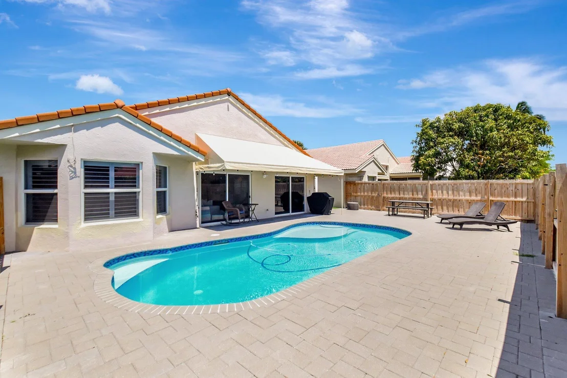 Photo of 8211 White Rock Circle