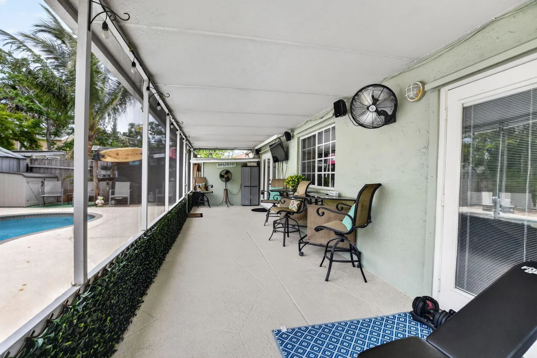 Photo of 9976 Robins Nest Road
