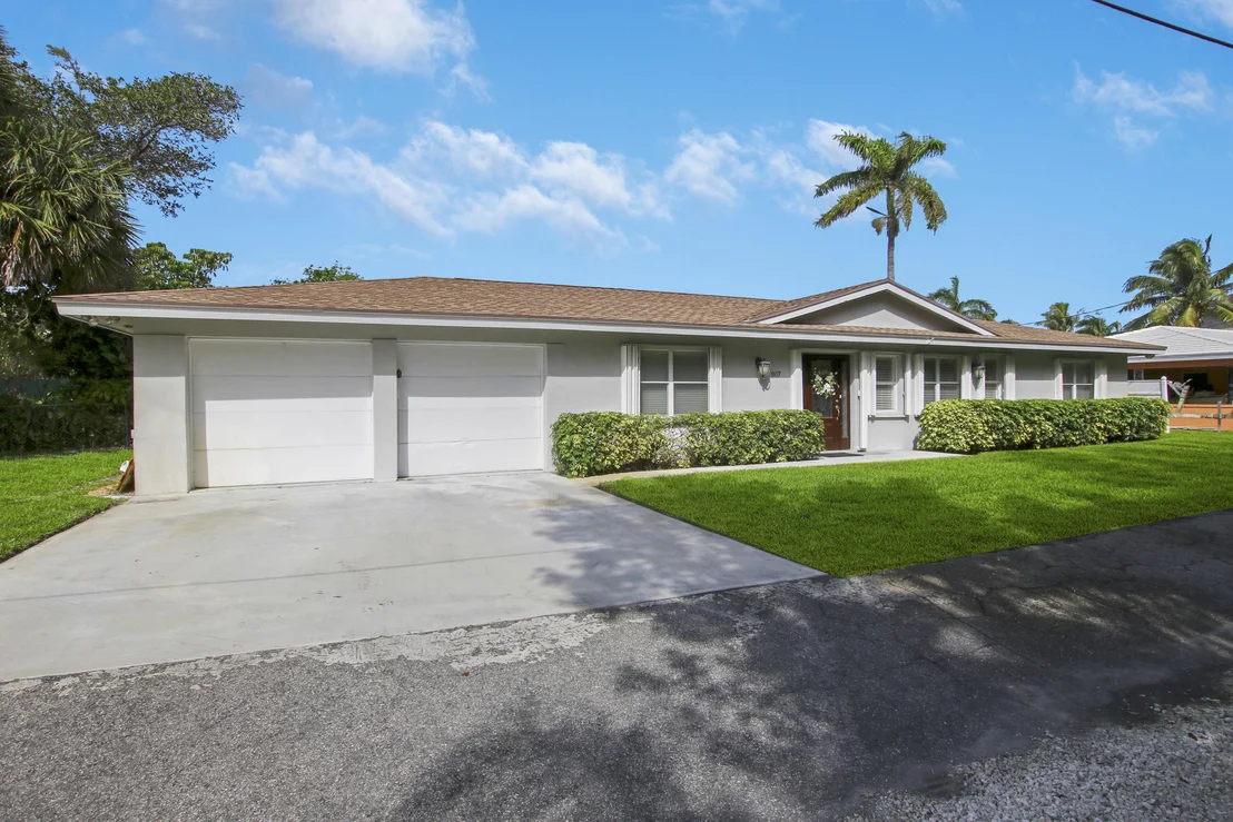 Photo of 807 Palmer Road