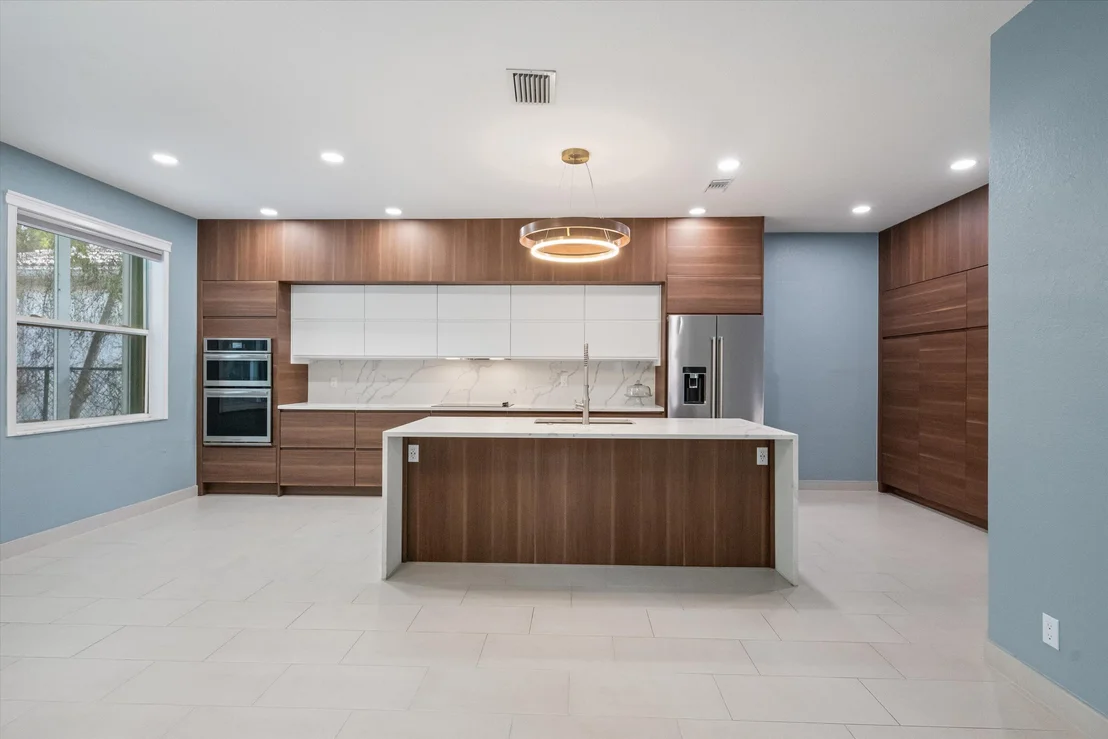 Photo of 1222 Rose Gate Boulevard