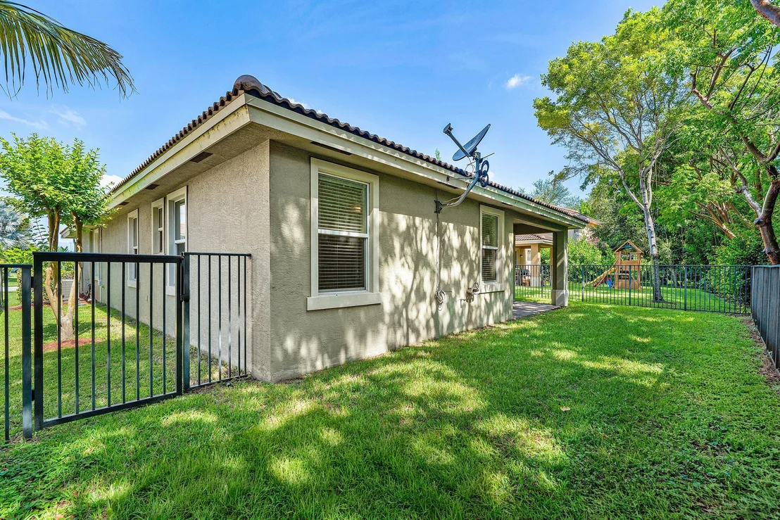 Photo of 5613 Caranday Palm Drive