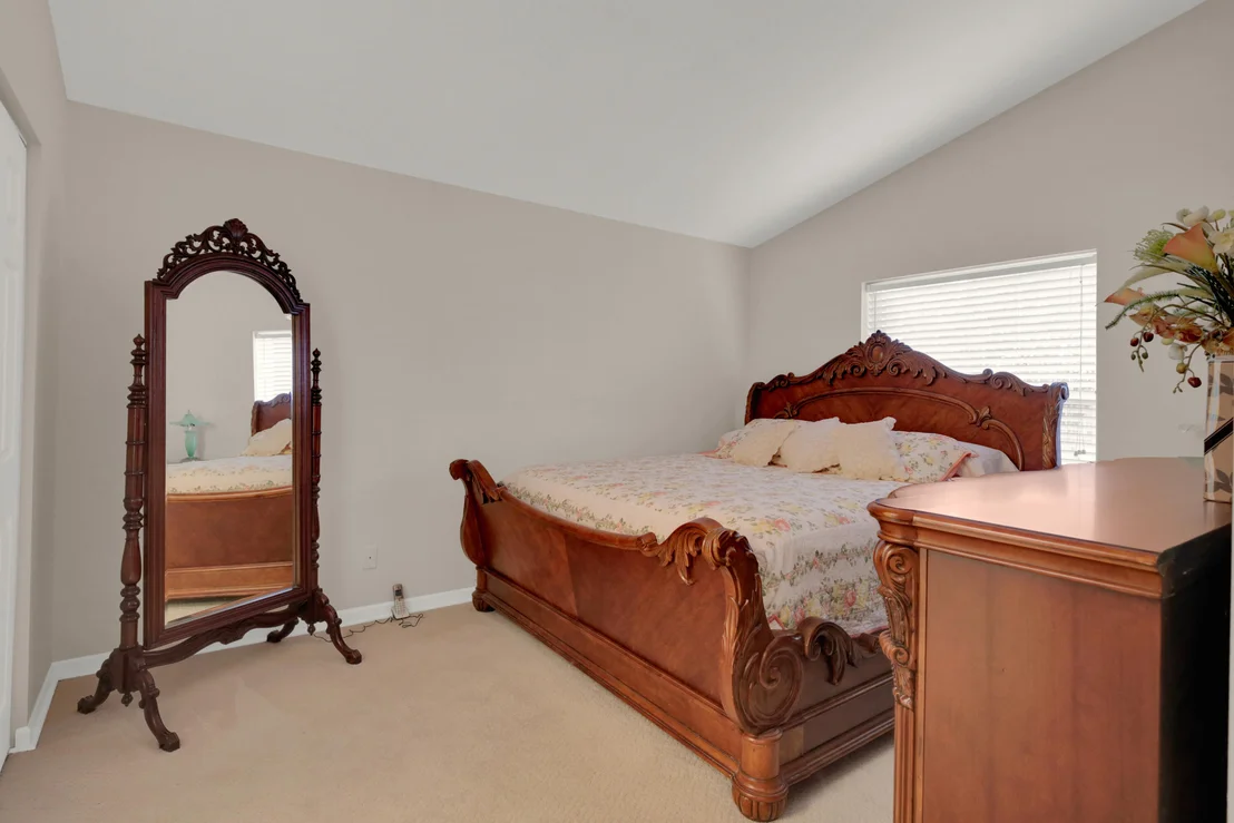 Photo of 1868 Barnstable Road
