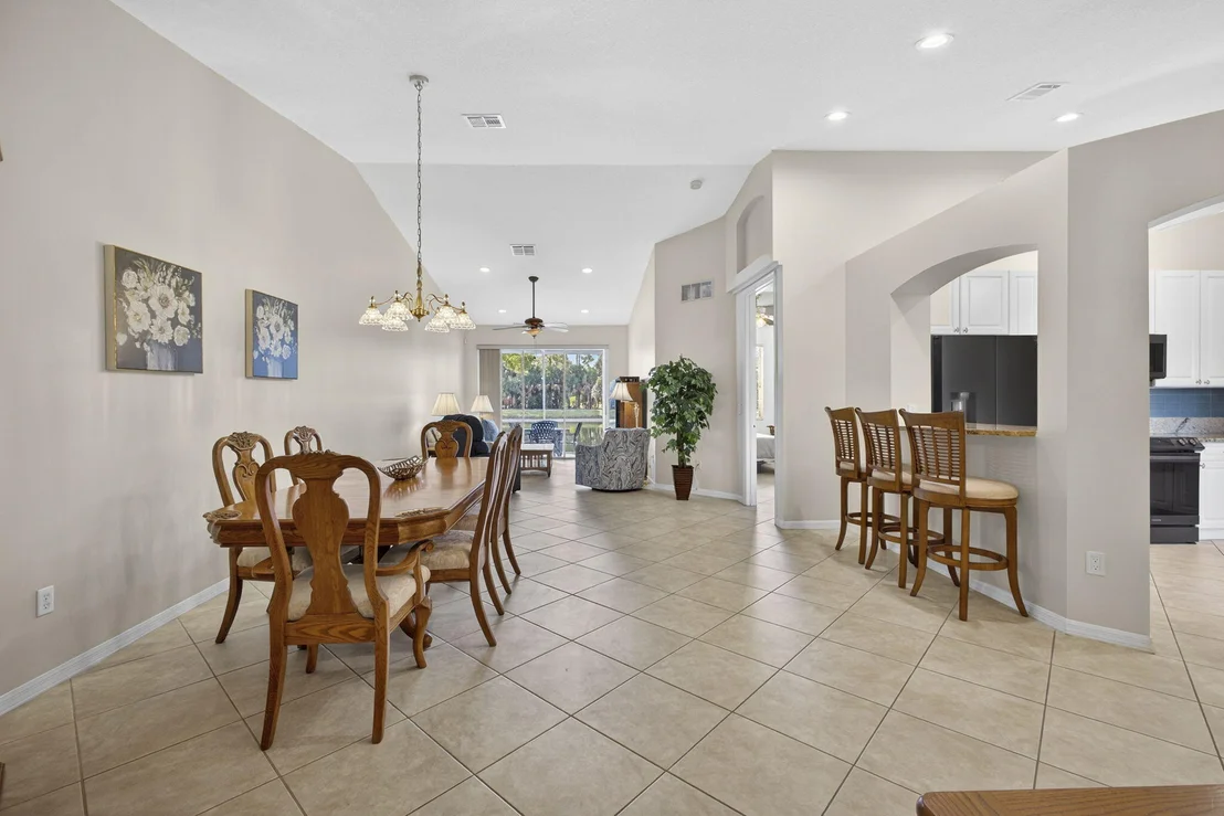 Photo of 8638 Lineyard Cay